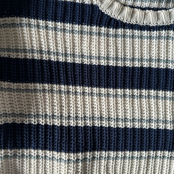 Z Supply Navy and Cream Striped  c cropped Crew Neck Sweater - Picture 7 of 9